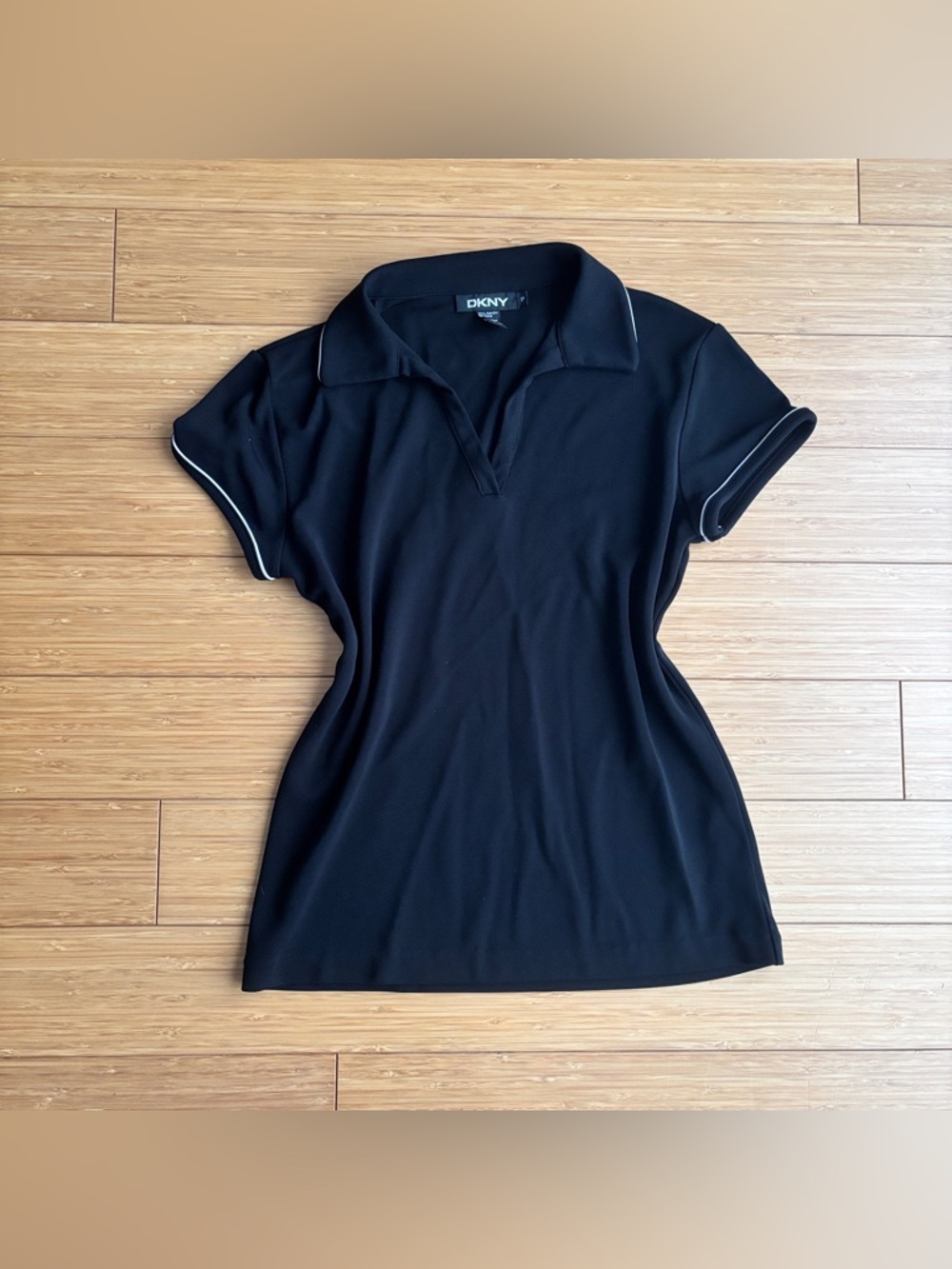 Vintage DKNY 90s black slim fit black polo shirt